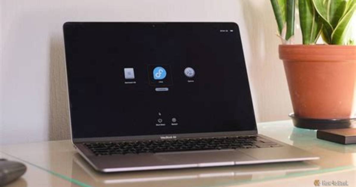 How Do I Boot Linux on Macbook?