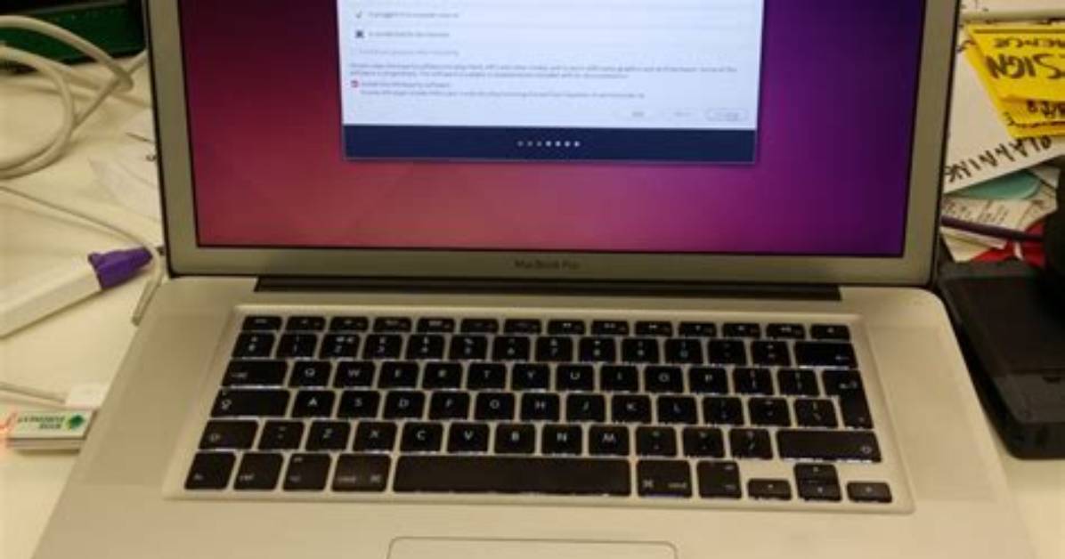 How Do I Boot Ubuntu on Macbook Pro?