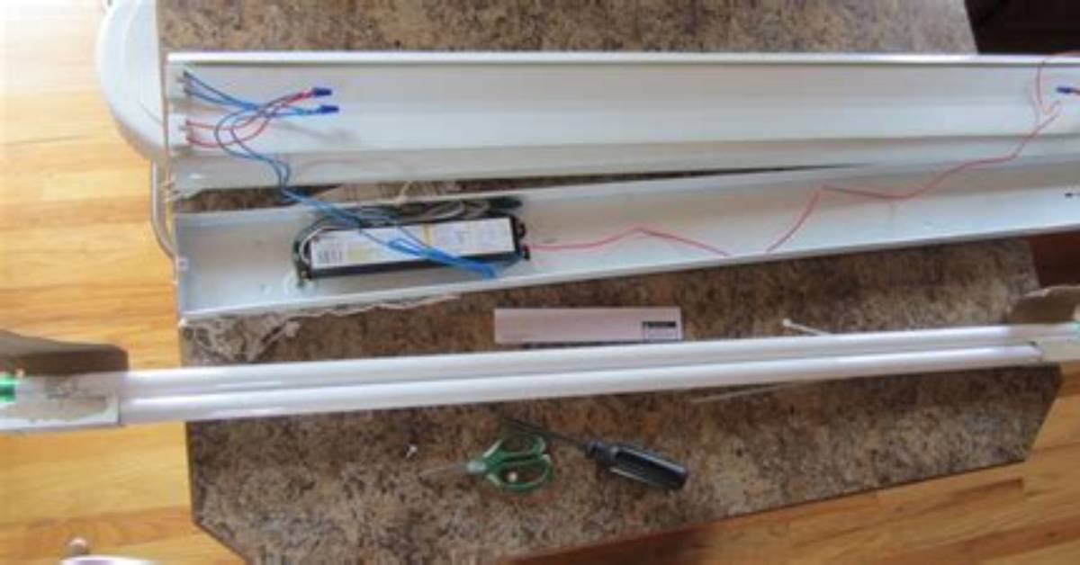 How Do I Identify Fluorescent Lights