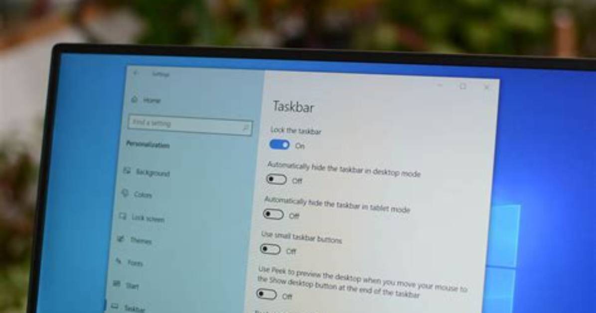How Do I Make My Taskbar Vertical in Windows 10?