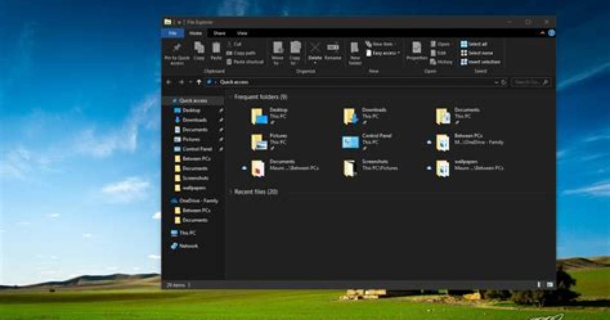 How Do I Make Windows Explorer Black in Windows 7?