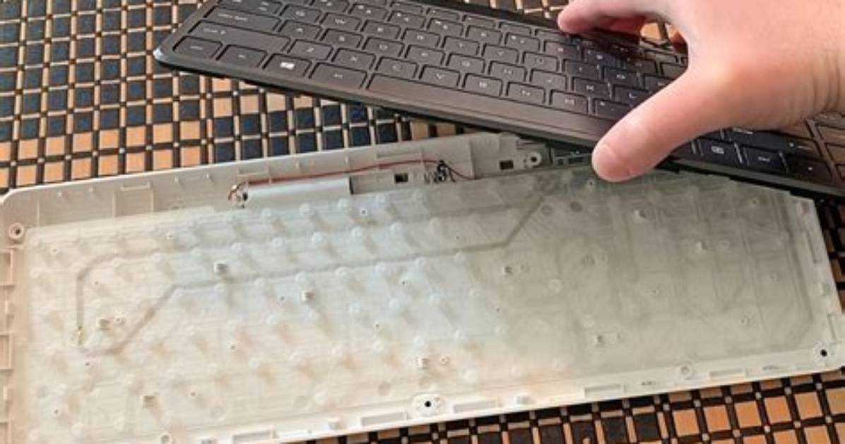 How Do I Remove Multiple Keyboards from Windows 10?
