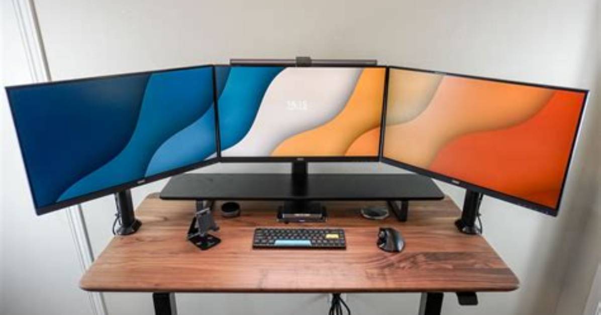 How Do I Setup 3 Monitors on Windows 7?
