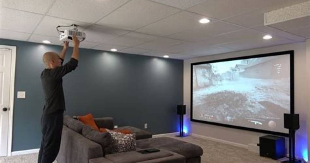 How Do I Use a Projector with Windows 10?