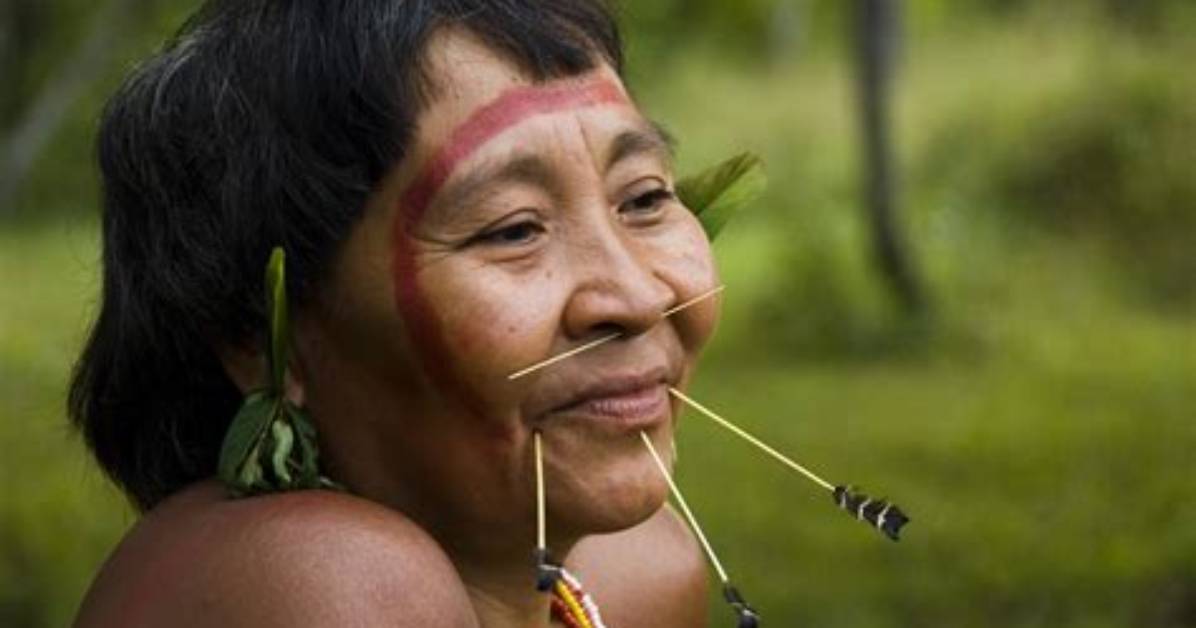 How Do the Yanomami Decorate Themselves