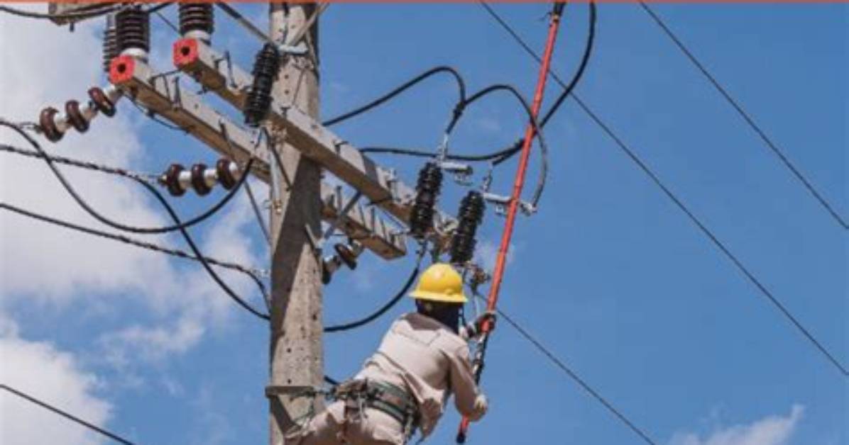 How Do You Become a Lineman?