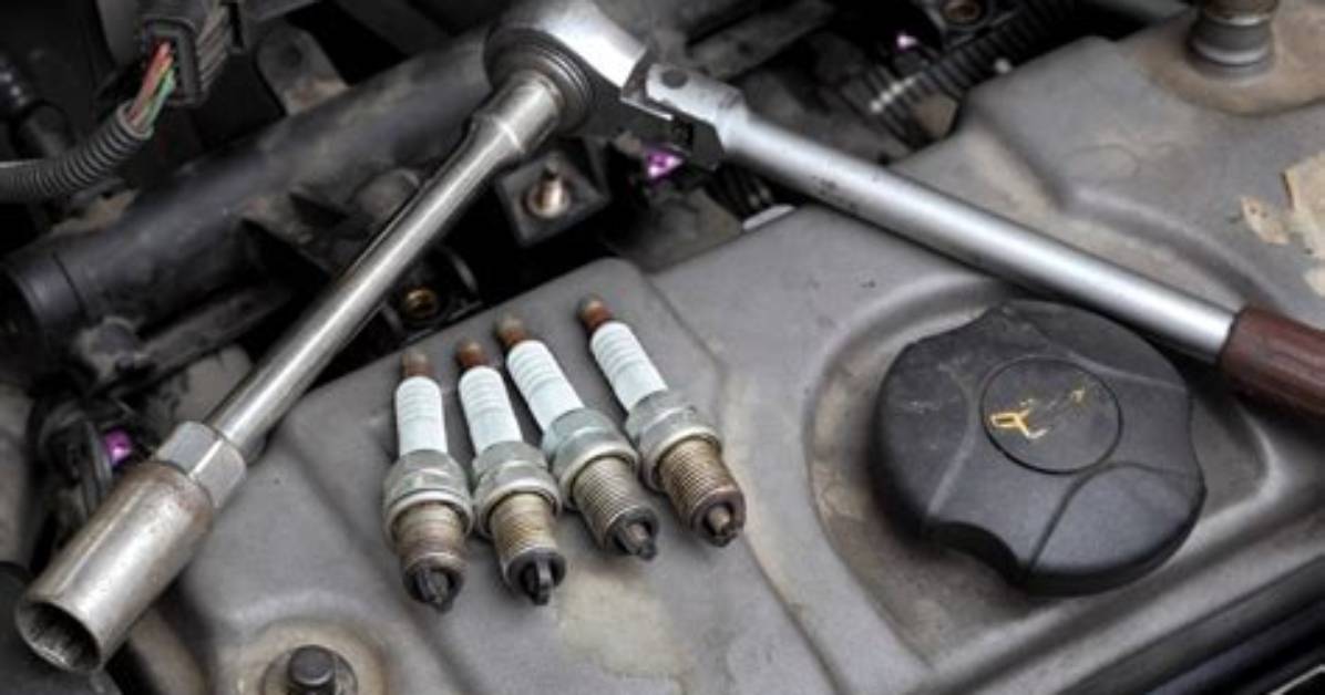 How Do You Change a Spark Plug on a Lawn Mower