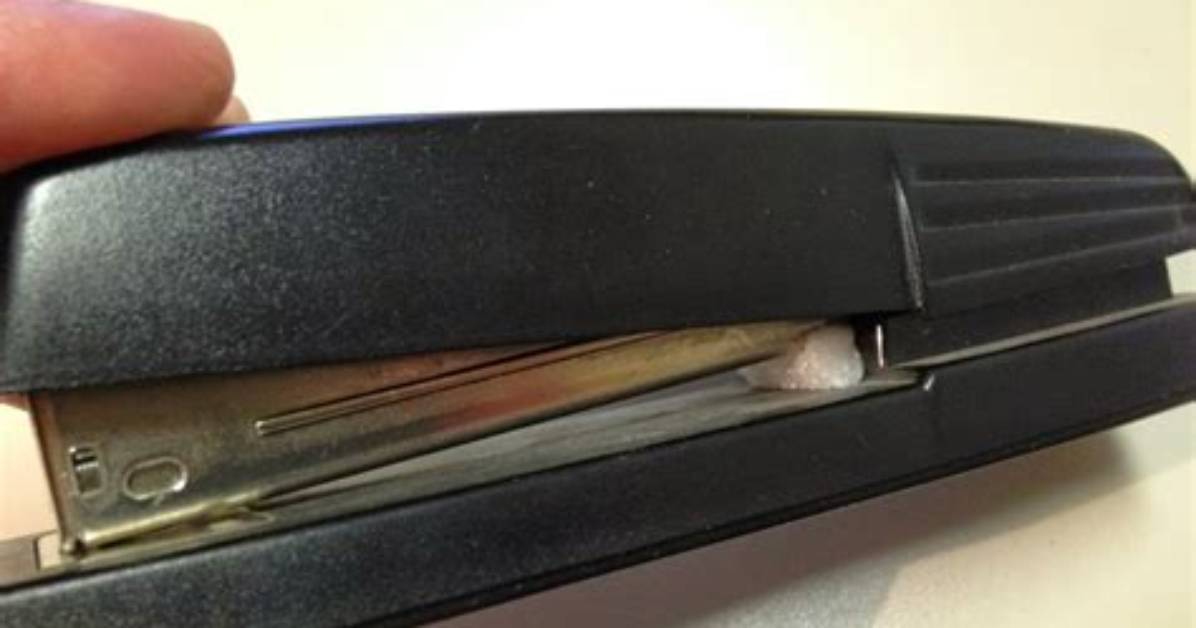 How Do You Fix a Stuck Swingline Stapler?