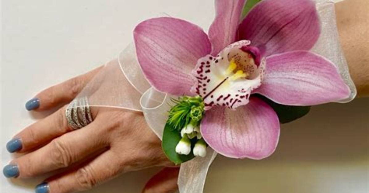 How Do You Keep an Orchid Corsage Fresh?