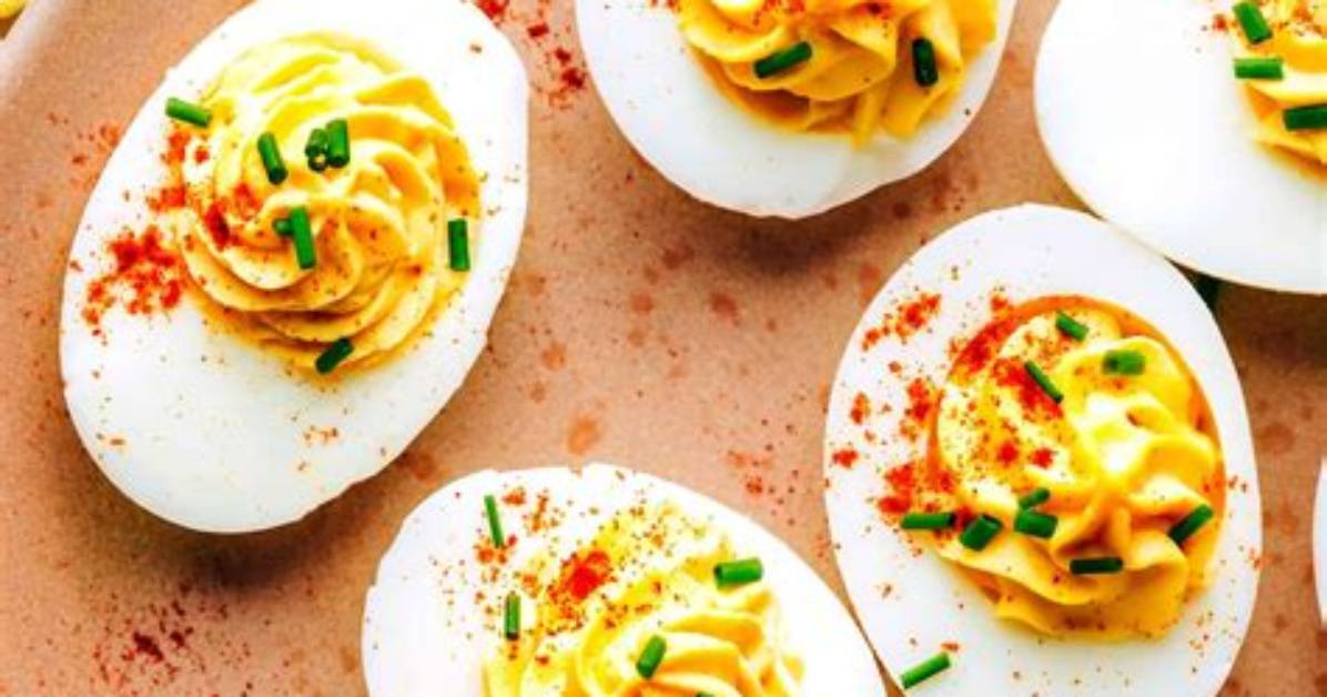 How Do You Keep Deviled Eggs from Sliding on a Plate?