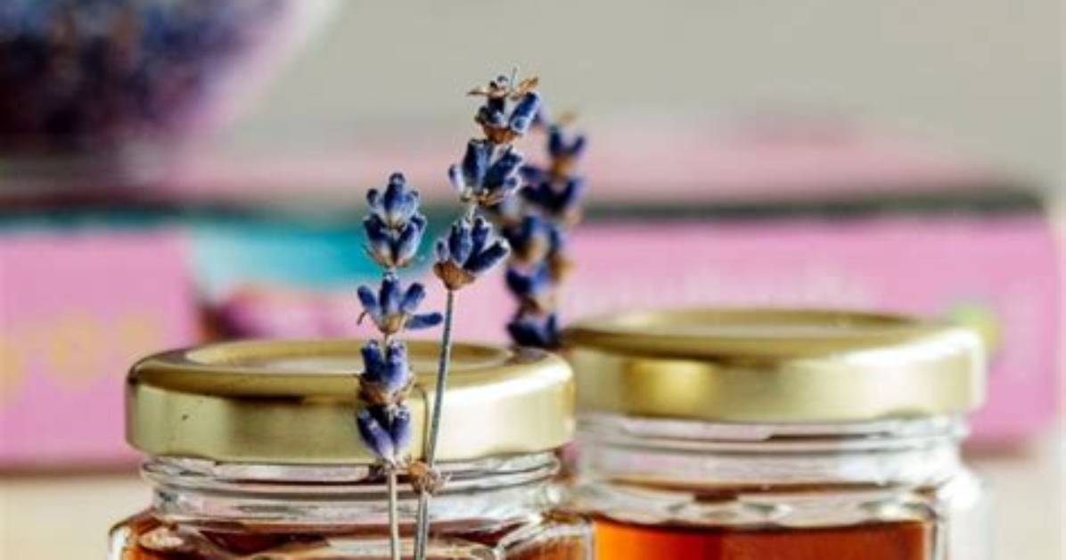 How Do You Make Lavender Extract Quickly?