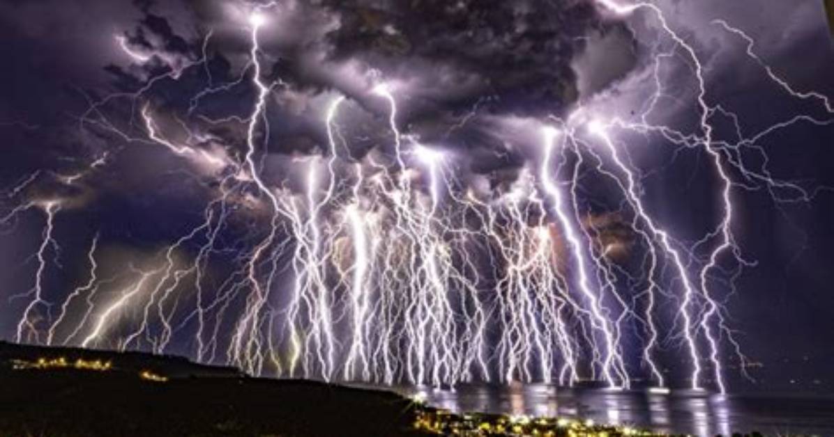 How Do You Play Lightning