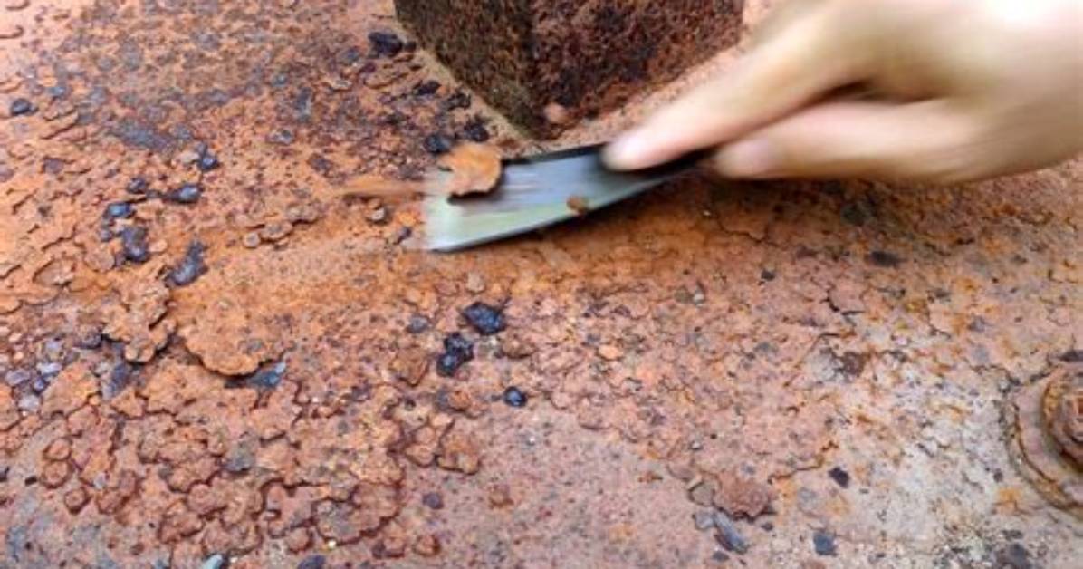 How Do You Remove Rust from Salt Water