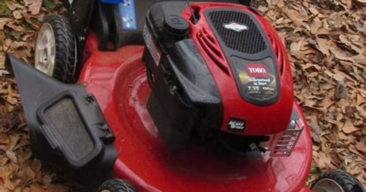 How Do You Start a Old Toro Snowblower