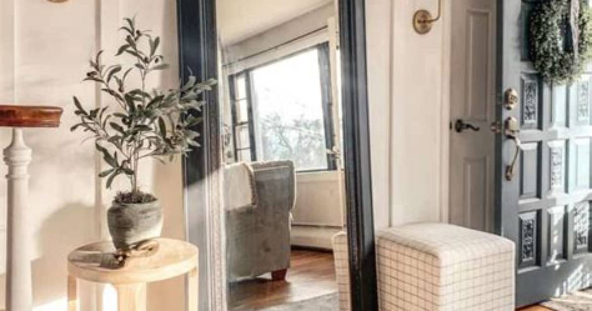 How Do You Style a Mirror