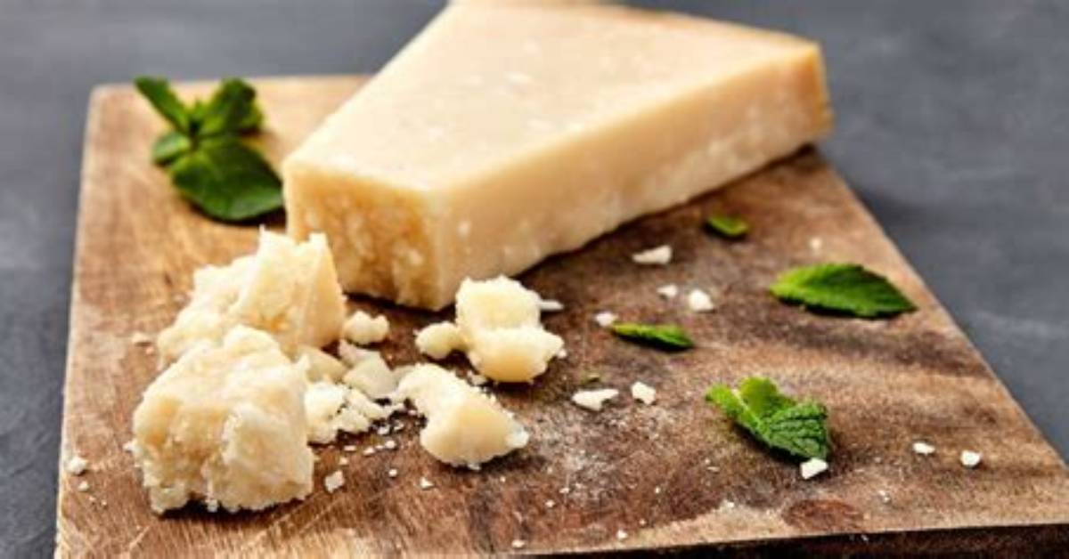 How Do You Use Parmesan Rind for Sauce?