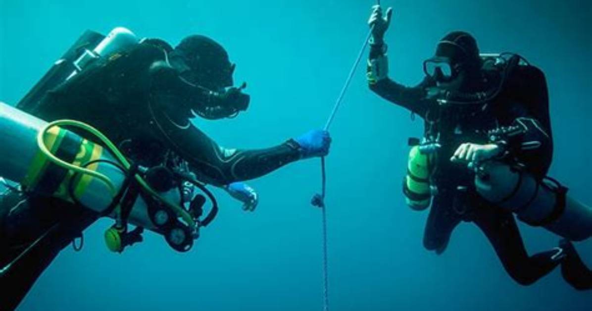 How Does Aqua Lung Work?