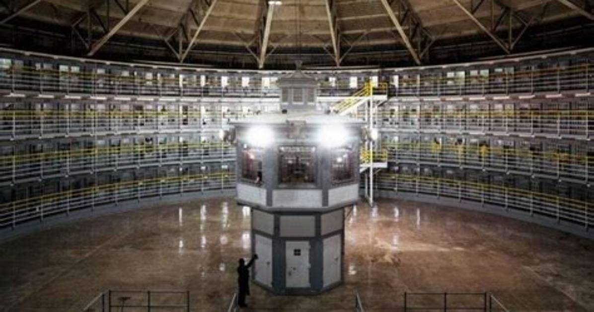 How Does the Panopticon Work?