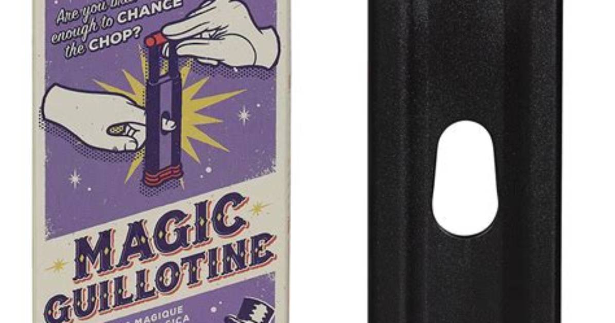How Guillotine Magic Trick Works?
