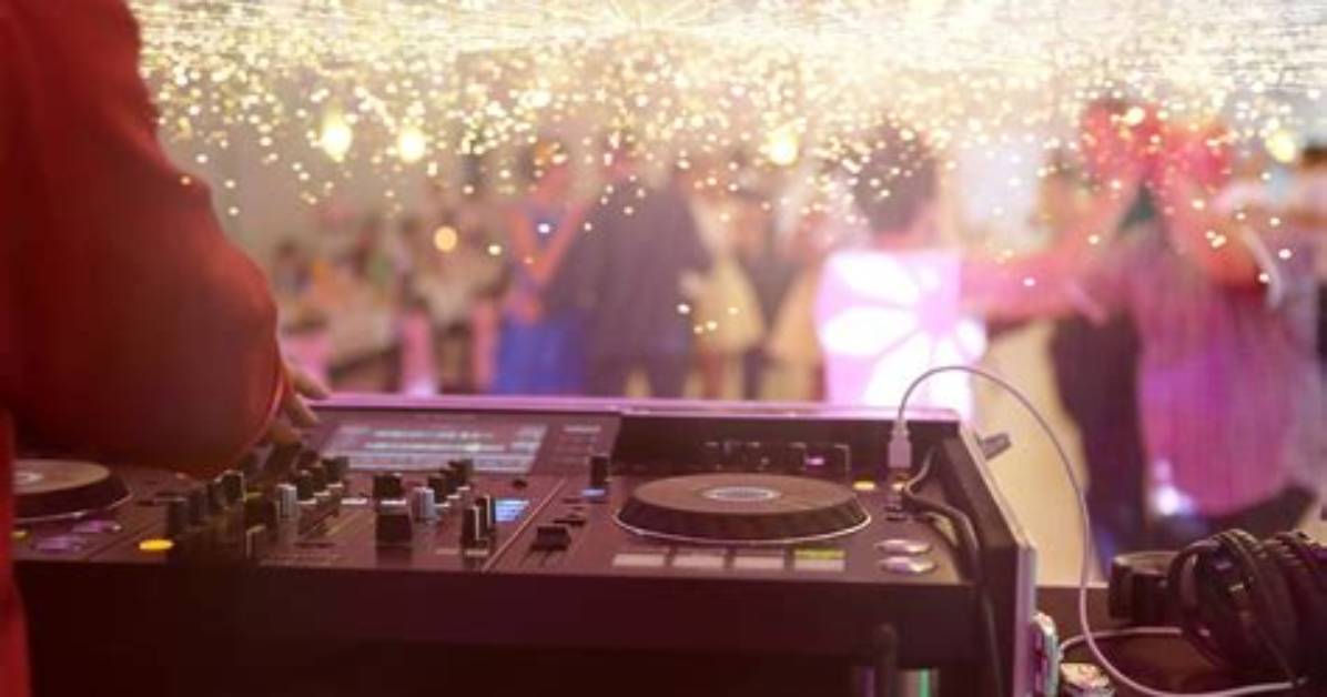 How Long Do Djs Play for?