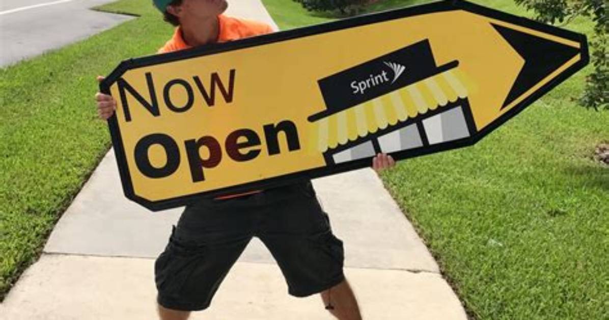 How Much Do Professional Sign Spinners Make?