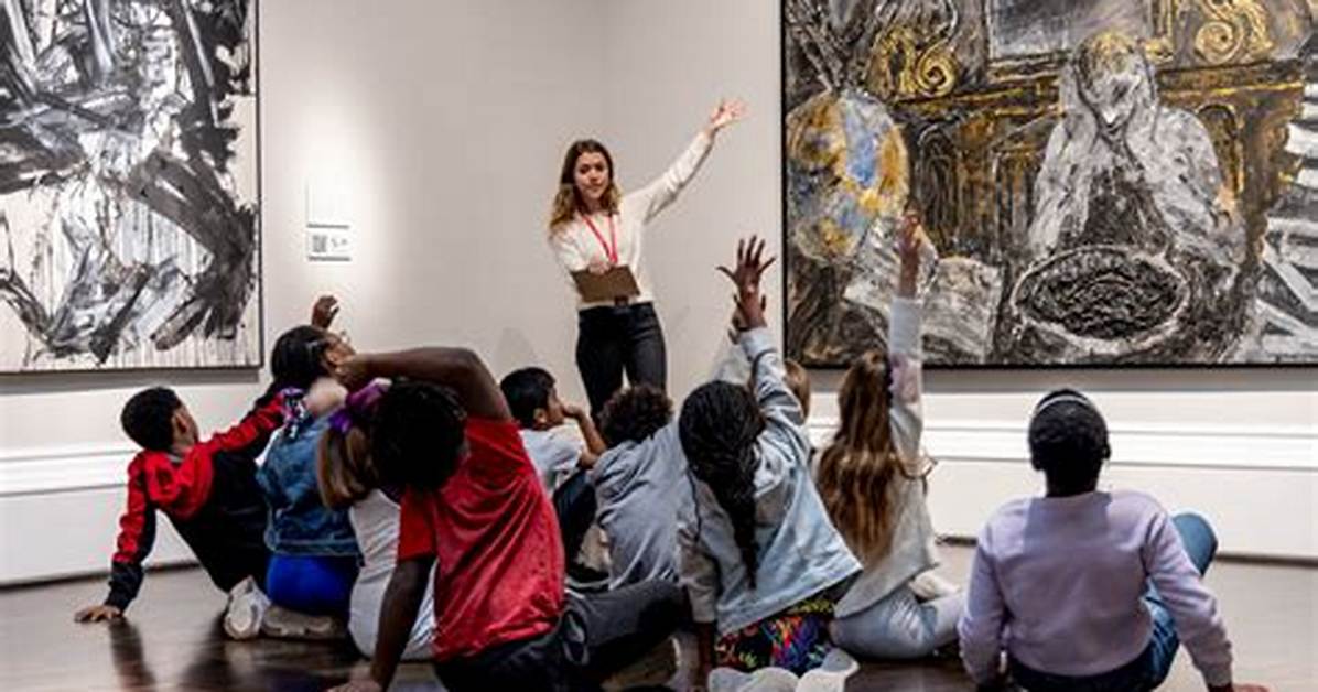 How Much Does a Museum Educator Make