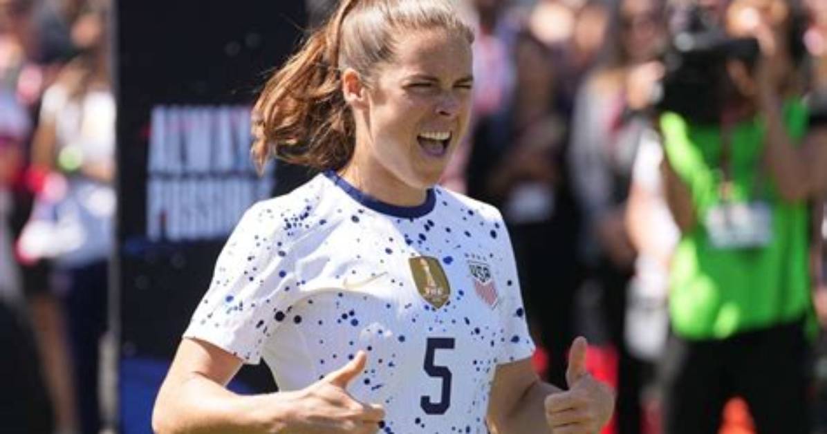 How Much Does Kelley O'hara Make?