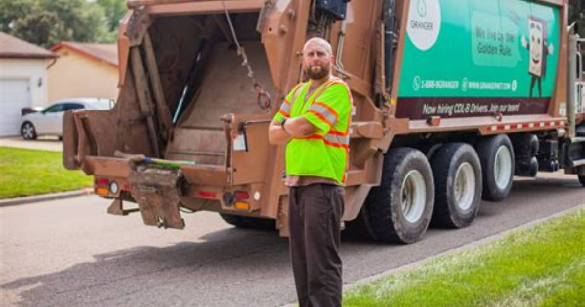 How Much to Garbage Man Make