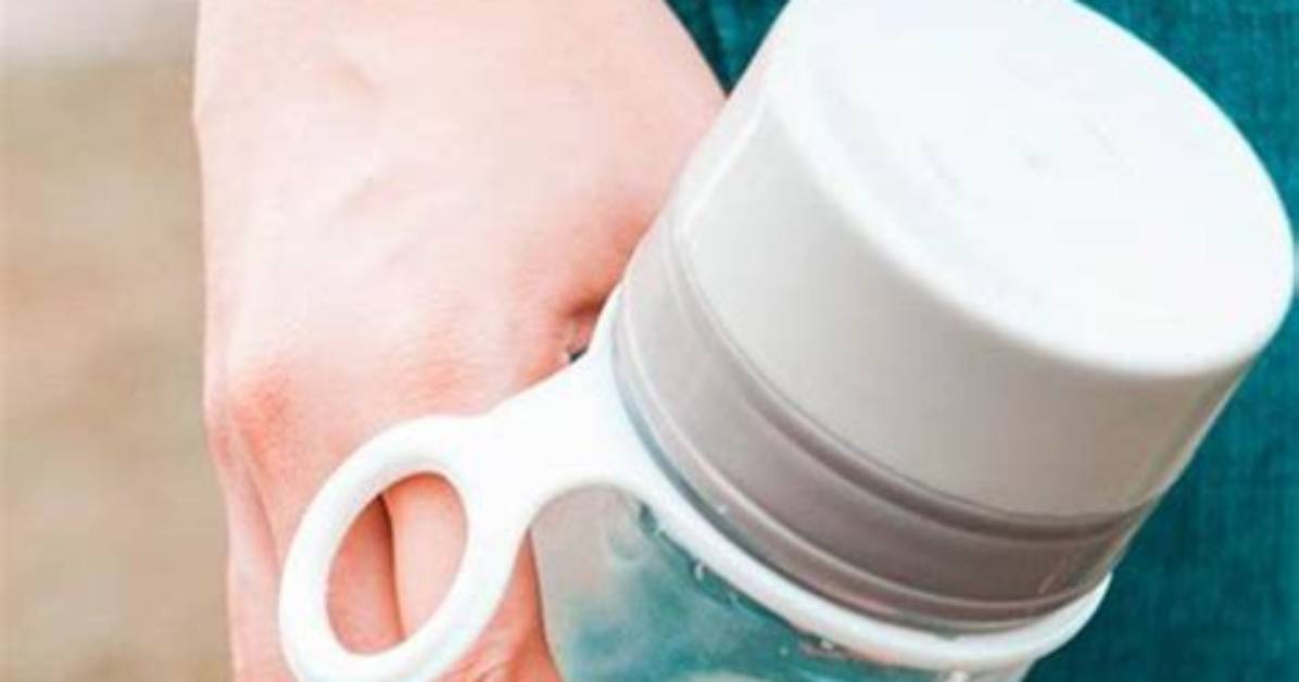 How Often Should Water Bottles Be Cleaned?