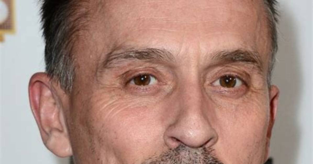 How Old Is Robert Knepper?