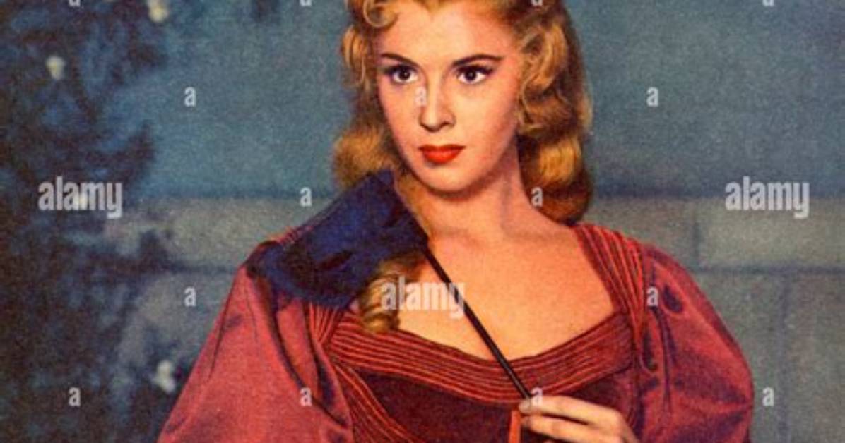 How Old Is Roxane in Cyrano De Bergerac?