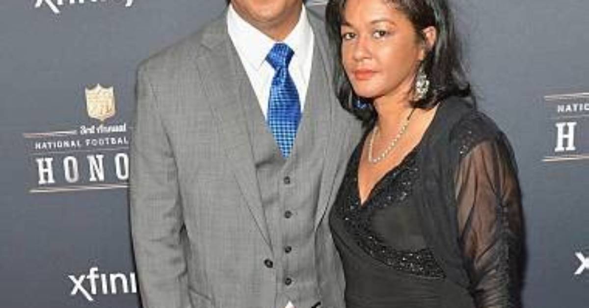 How Tall Is Steve Wyche? His Wife, Parents, Bio, College, Height, Facts