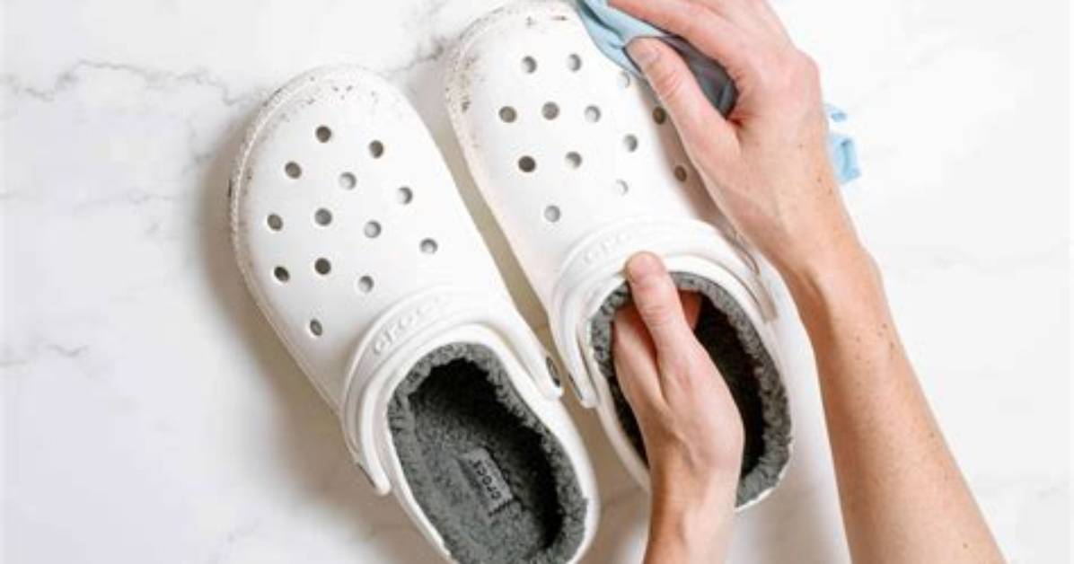 How to Clean Lined Crocs?