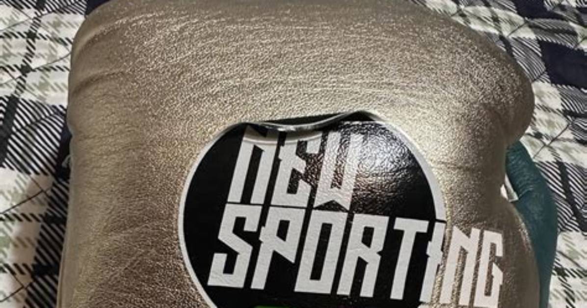 How to Fix Peeling Nike Logo