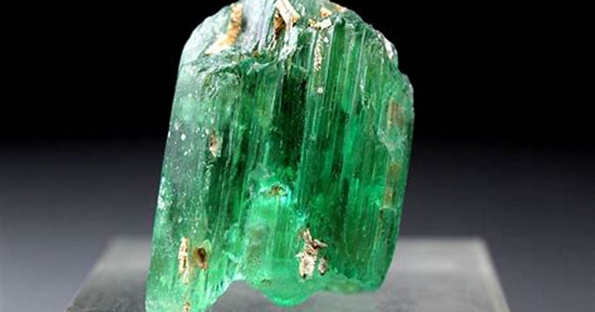 How to Identify Hiddenite Stone?