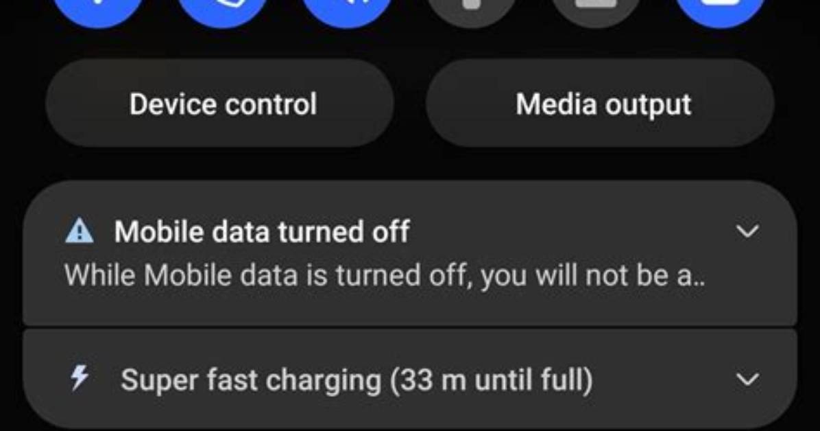 How to Remove "Mobile Data Turned Off" Notification from the Notification List?