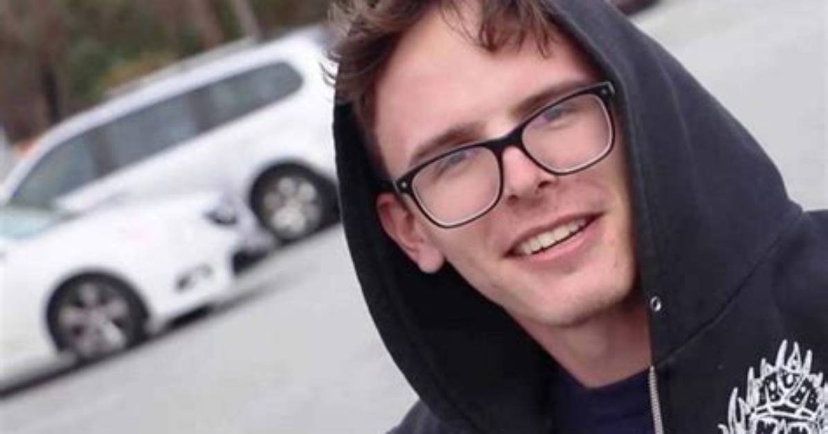 IDubbbz - Bio, Net Worth, Height