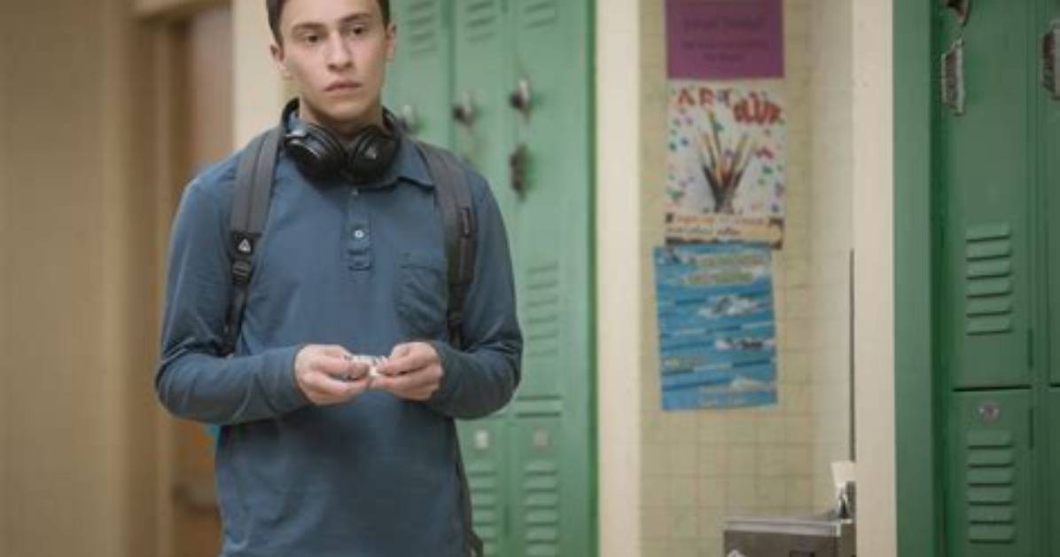 In Atypical When Does Sam Get a Girlfriend?
