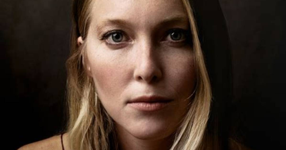 India Oxenberg