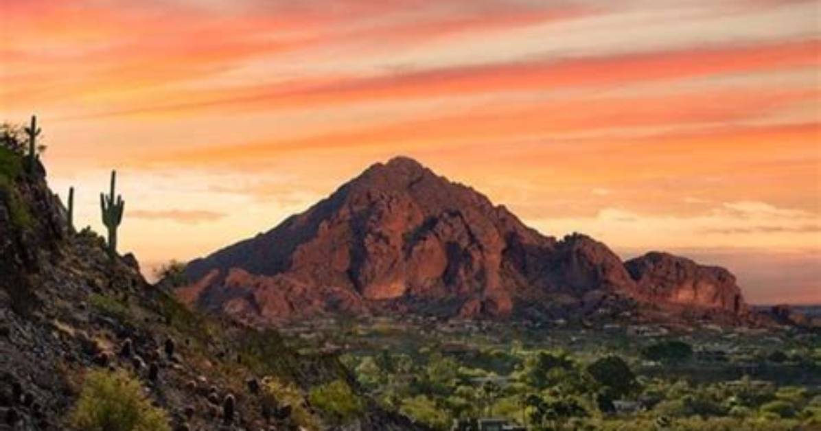 Is Camelback Mountain Open?