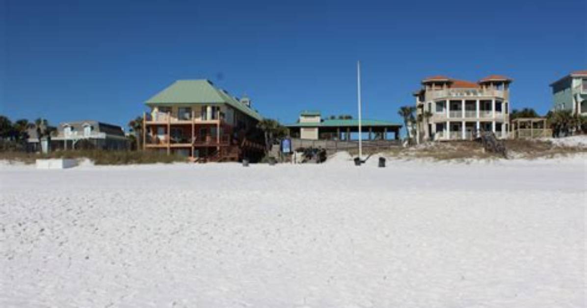 Is Crystal Beach Pet Friendly?