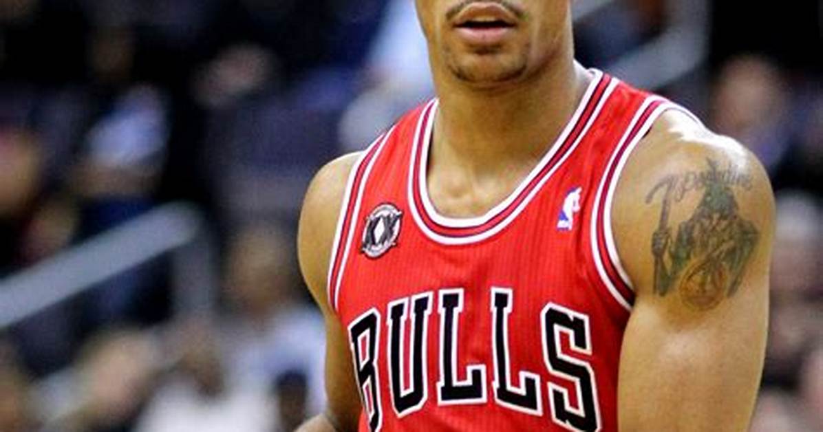 Is Derrick Rose a Starter