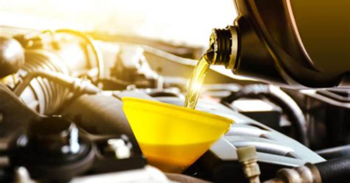 Is It Bad to Mix Synthetic Oil with Regular Oil?