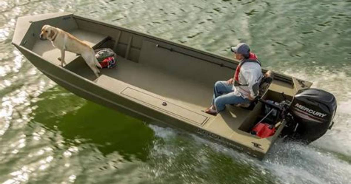 Is Jon Boat Flat Bottom?
