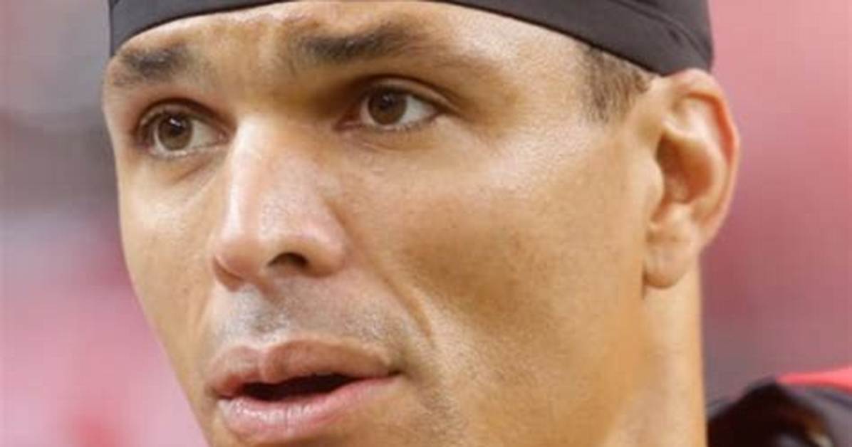 Is Tony Gonzalez Gay? Gender and Sexuality of Nfl Legend