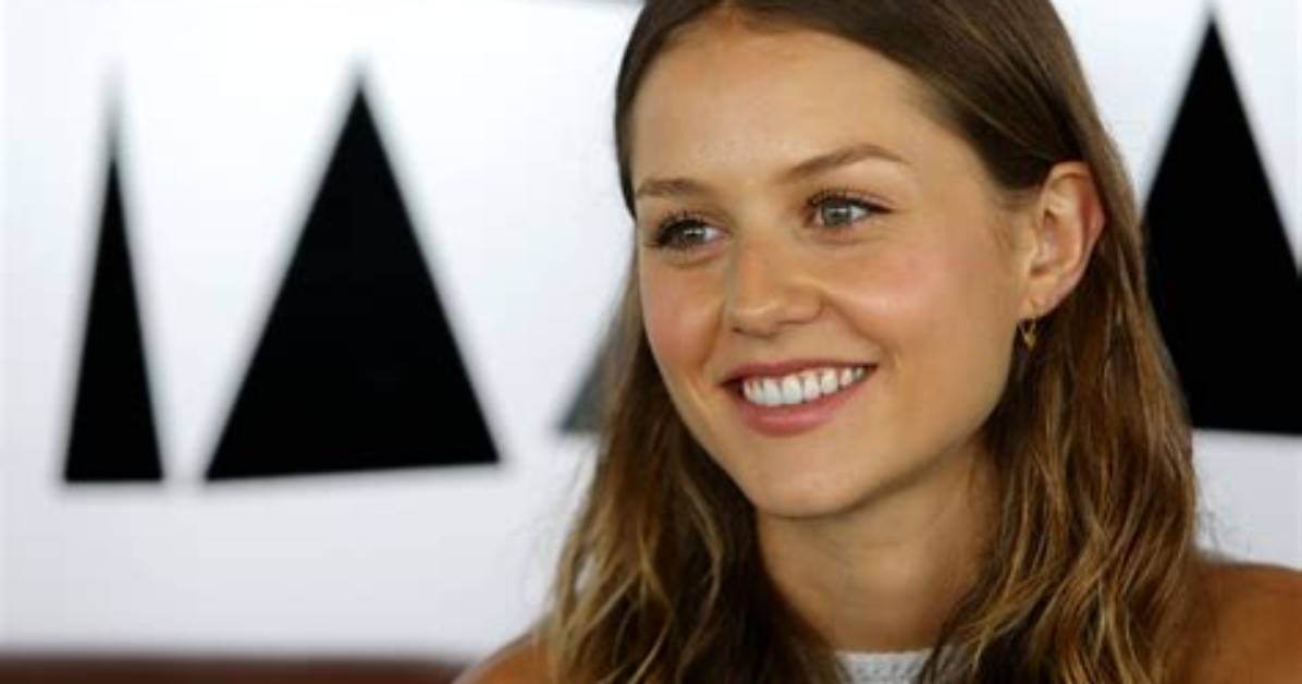 Isabelle Cornish Net Worth