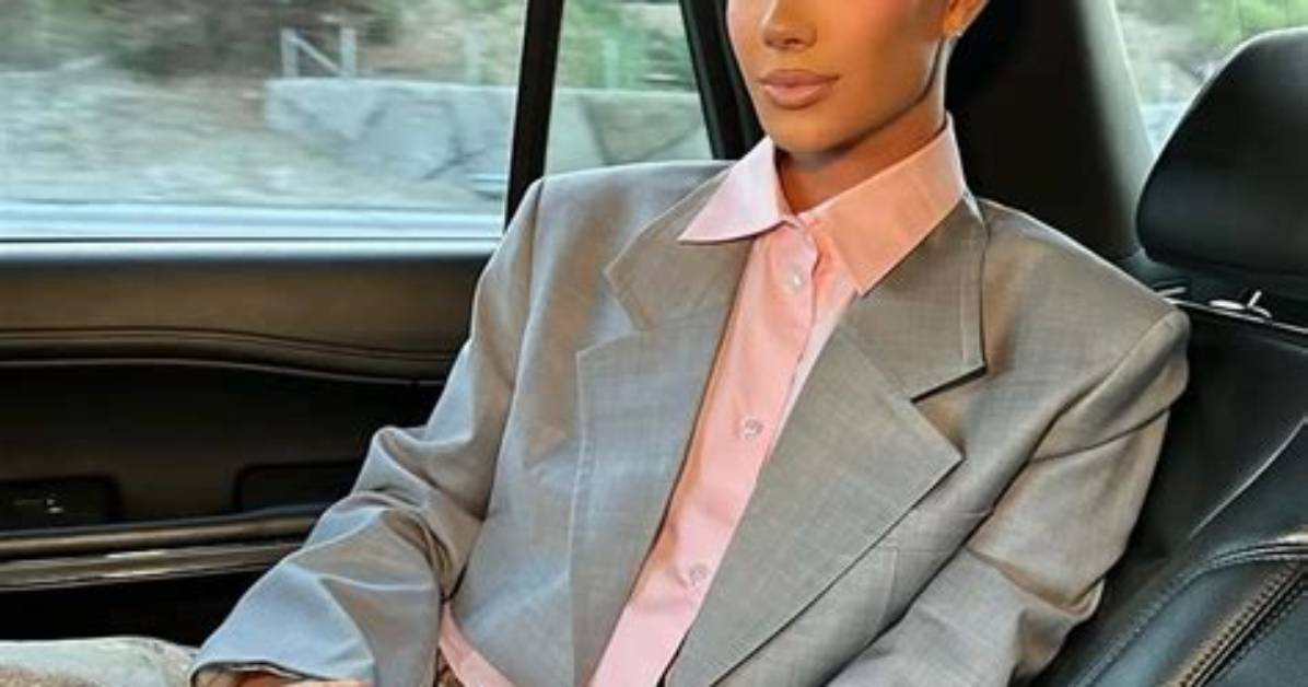 James Charles Net Worth | Income Sources, Social Media Earnings, Merch, Makeup Youtuber, House, Controversies, Tati Westbrook, Morphe, Charli D'amelio, Age 21