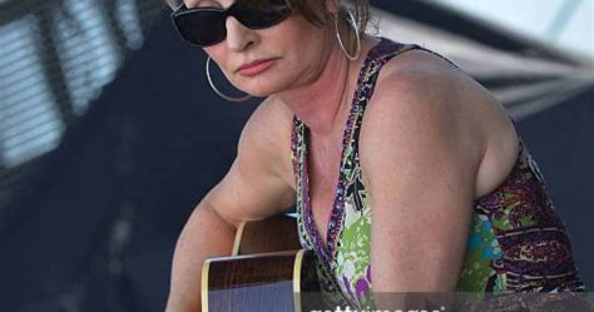 Janis Oliver