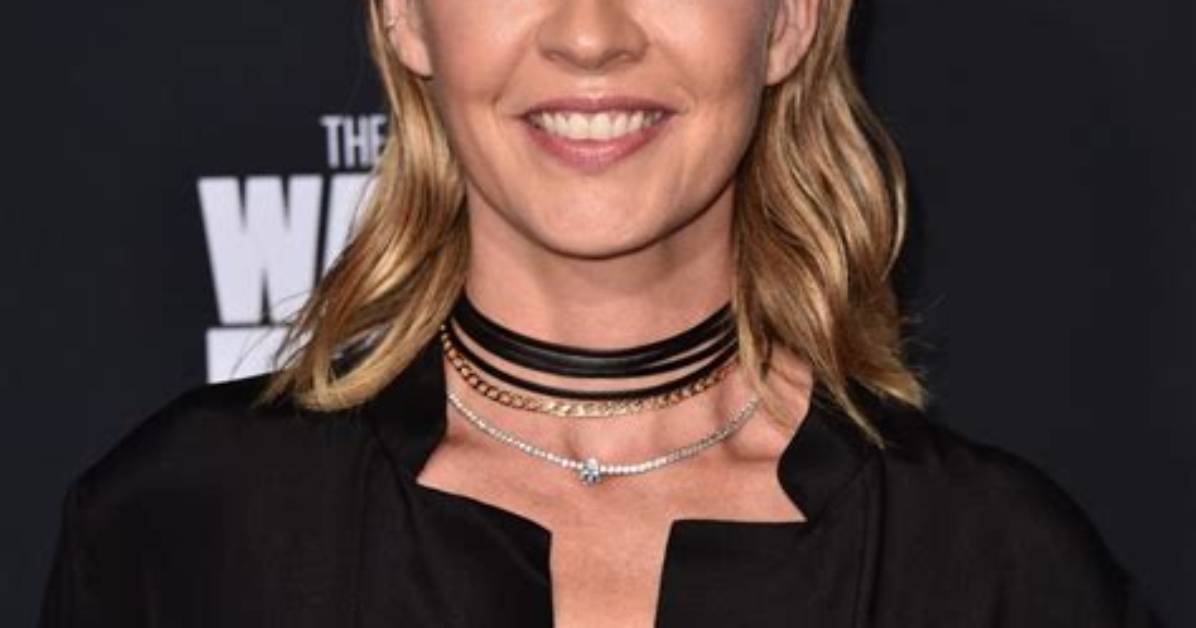 Jenna Elfman Net Worth