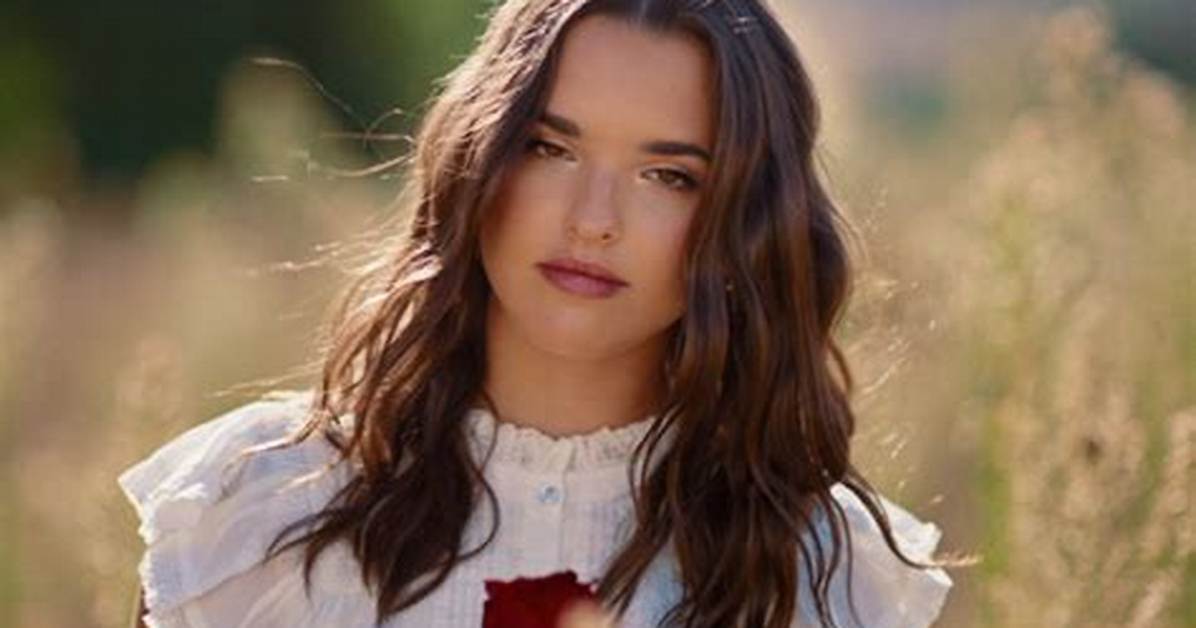Jenna Raine